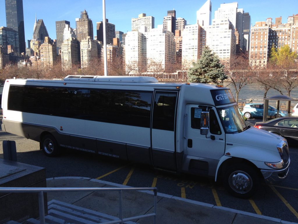 Small Minibus Rentals With Drivers | Metropolitan Shuttle